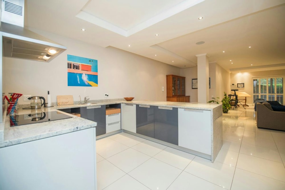 Garden apartment for sale in Brooklyn, Pretoria East - PT1562165 Garden apartment for sale in Brooklyn, Pretoria East - PT1562165