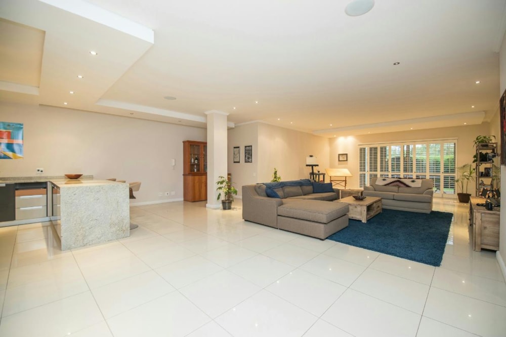 Garden apartment for sale in Brooklyn, Pretoria East - PT1548278 Garden apartment for sale in Brooklyn, Pretoria East - PT1548278