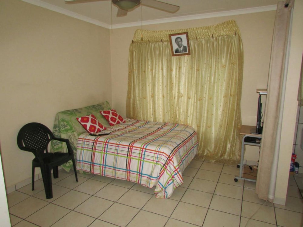Bachelor apartment for sale in Arbor Park, Tzaneen - 1TA1618615 Bachelor apartment for sale in Arbor Park, Tzaneen - 1TA1618615