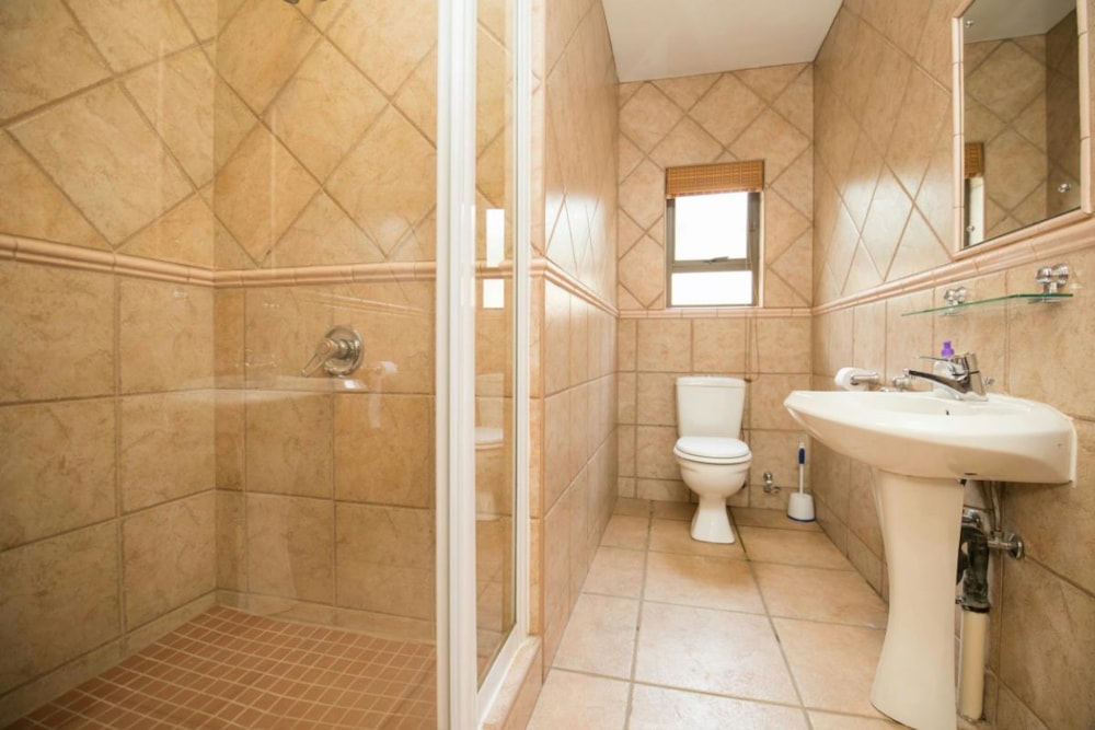 Double-storey house to rent in Waterkloof, Pretoria East - PTL1714405 Double-storey house to rent in Waterkloof, Pretoria East - PTL1714405