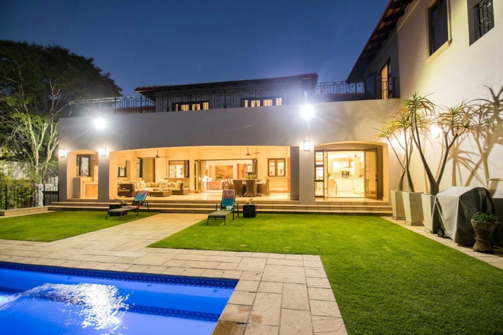 Double-storey house for sale in Waterkloof Ridge - PT1320645 Double-storey house for sale in Waterkloof Ridge - PT1320645