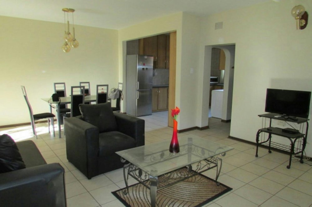 Double-storey apartment to rent in Kimberley - 1KJ1712751 Double-storey apartment to rent in Kimberley - 1KJ1712751
