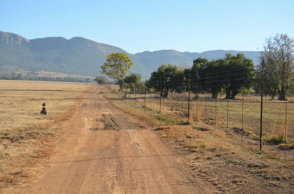 Residential vacant land for sale in Hekpoort - 1HR1326089 Residential vacant land for sale in Hekpoort - 1HR1326089