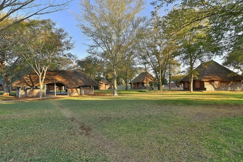 Game lodge for sale in Steenbokpan - 1ER1394444 Game lodge for sale in Steenbokpan - 1ER1394444