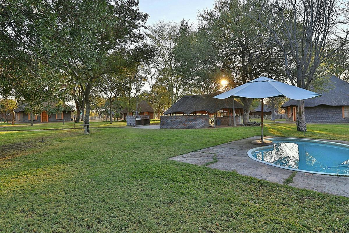 Game lodge for sale in Steenbokpan - 1ER1394444