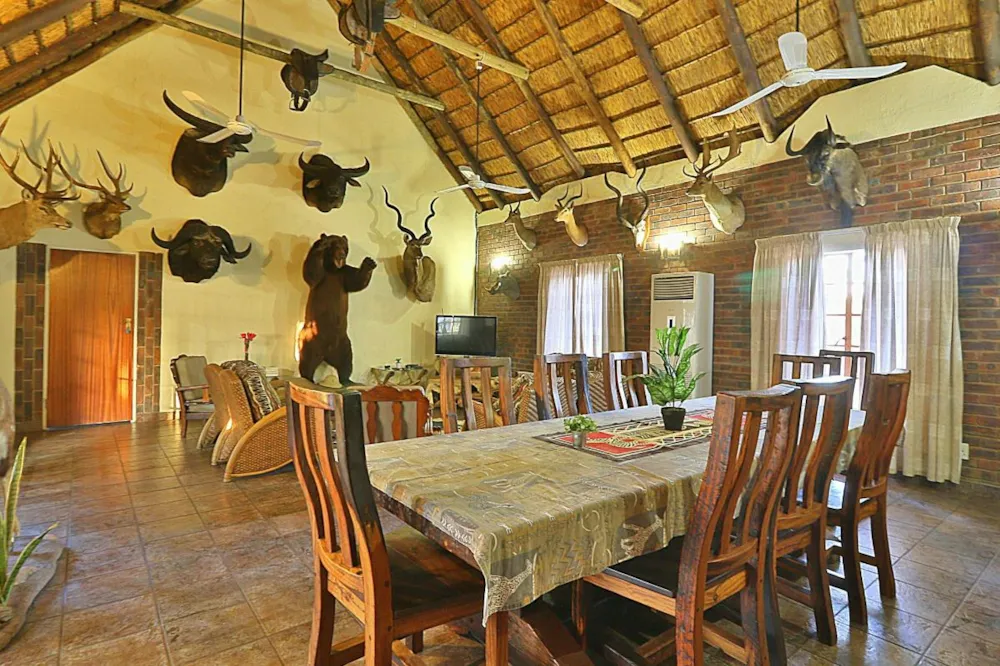 Game lodge for sale in Steenbokpan - 1ER1394444 Game lodge for sale in Steenbokpan - 1ER1394444