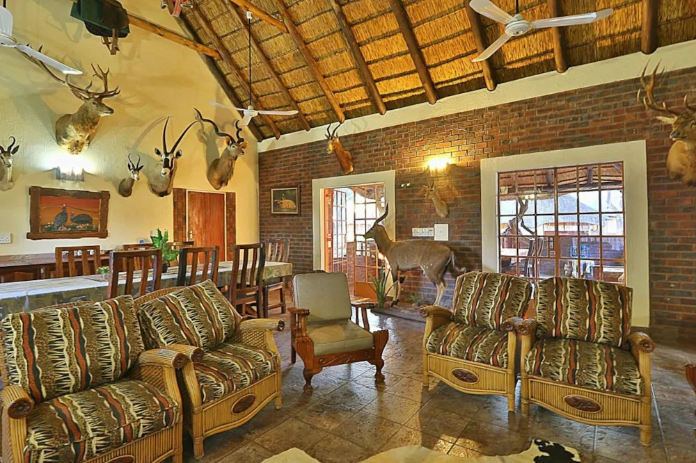 Game lodge for sale in Steenbokpan - 1ER1394444 Game lodge for sale in Steenbokpan - 1ER1394444
