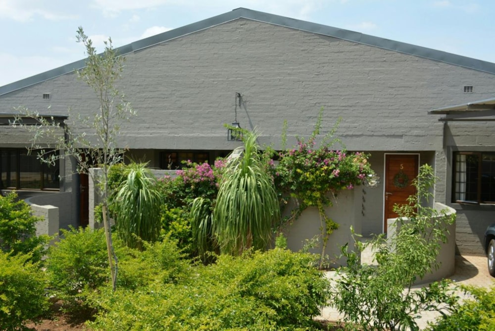 Apartment to rent in Mmokolodi, Botswana - 3BO1548361 Apartment to rent in Mmokolodi, Botswana - 3BO1548361