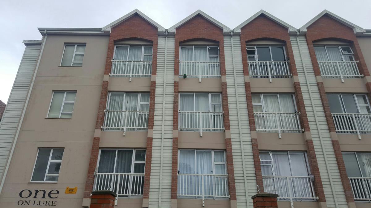 Bachelor apartment to rent in Grahamstown Central (Makhanda Central)  - 1GC1711562