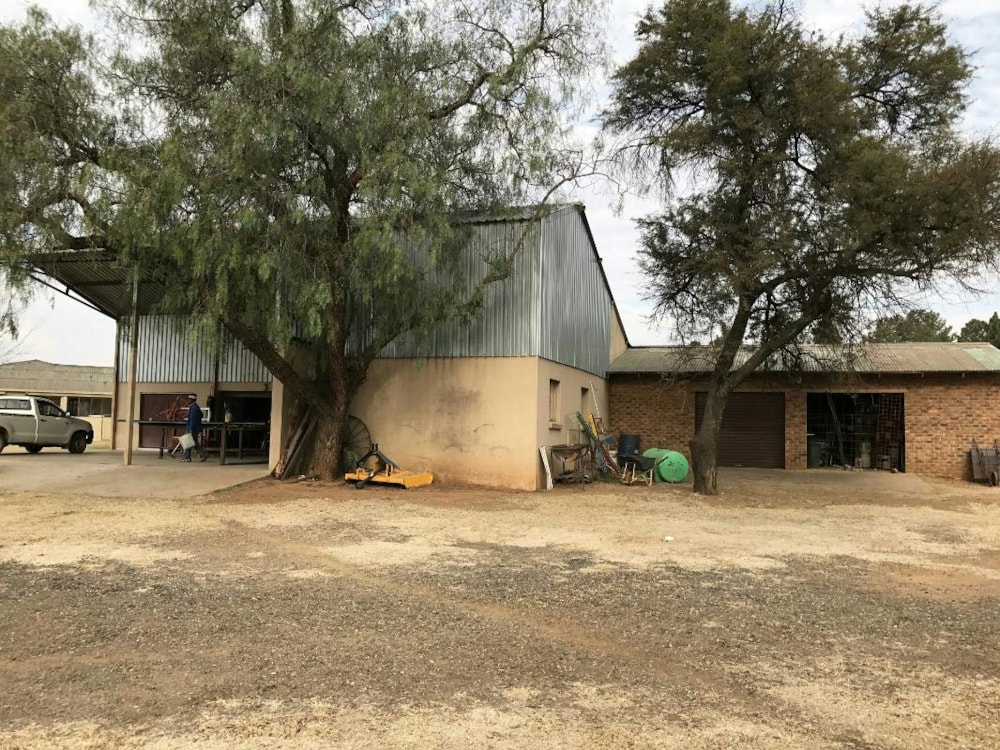 Commercial industrial property for sale in Bronkhorstspruit - PRN1334438