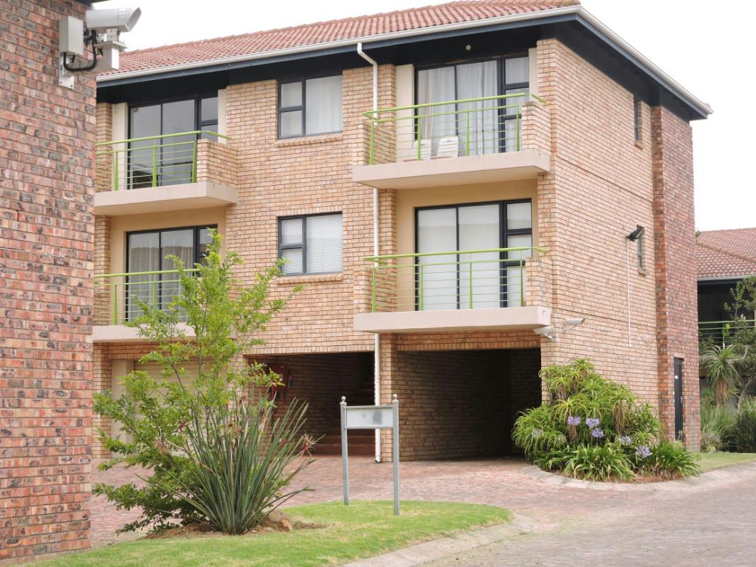 Apartment to rent in Grahamstown Central (Makhanda Central)  - 1GC1711556