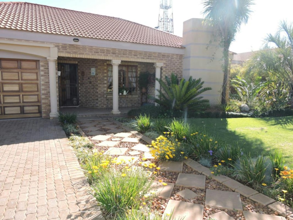 House for sale in Koster - 1RU1331970