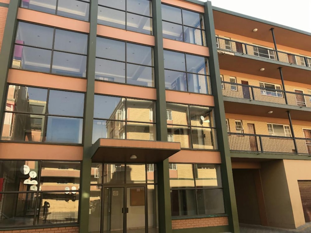 Apartment to rent in Rustenburg - 1RU1458333