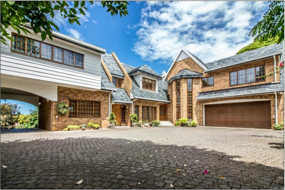 Double-storey house for sale in Durban North - 1ND1333870 Double-storey house for sale in Durban North - 1ND1333870