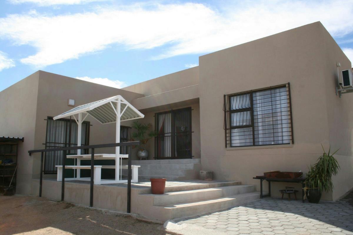 House to rent in Springbok - 1NA1745256