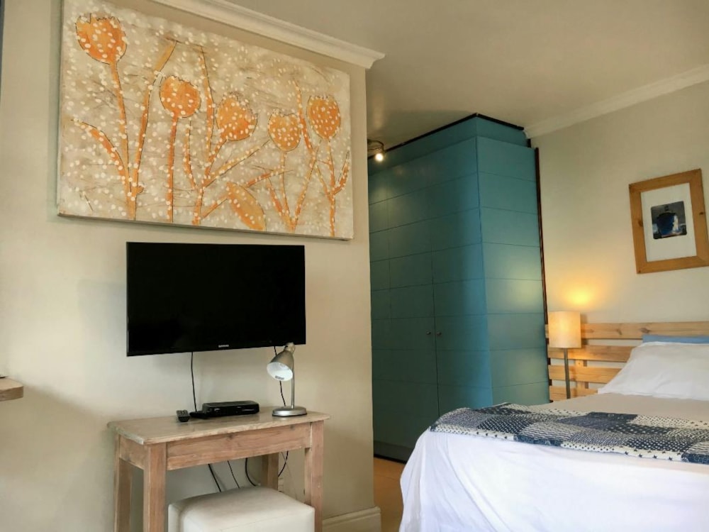 Bachelor apartment to rent in Gardens - CBL1741192 Bachelor apartment to rent in Gardens - CBL1741192