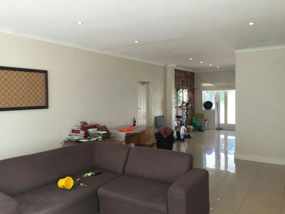 Townhouse let in Kingswood - 1GC1748815 Townhouse let in Kingswood - 1GC1748815