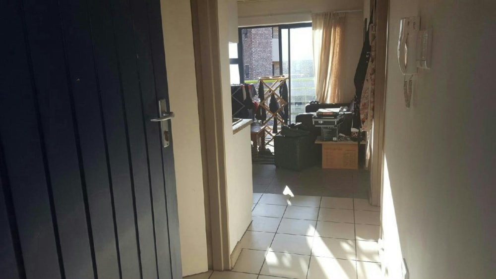 Multi-storey apartment let in Grahamstown Central (Makhanda Central)  - 1GC1710978