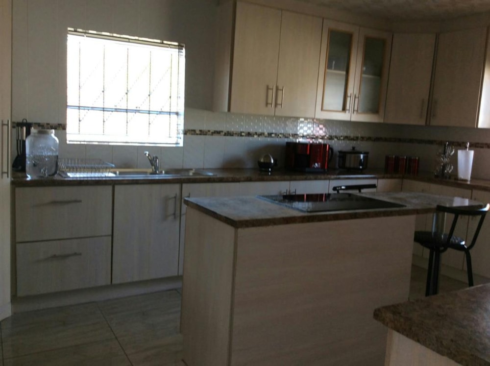 House sold in Barberton - 1NK1691713 House sold in Barberton - 1NK1691713