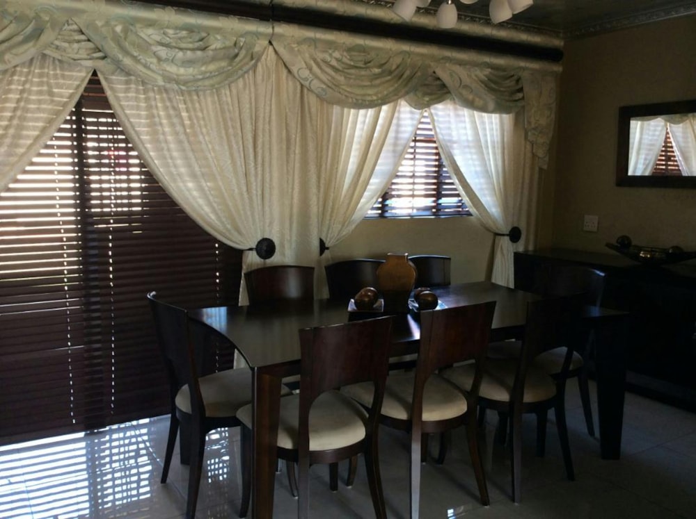 House sold in Barberton - 1NK1691713 House sold in Barberton - 1NK1691713