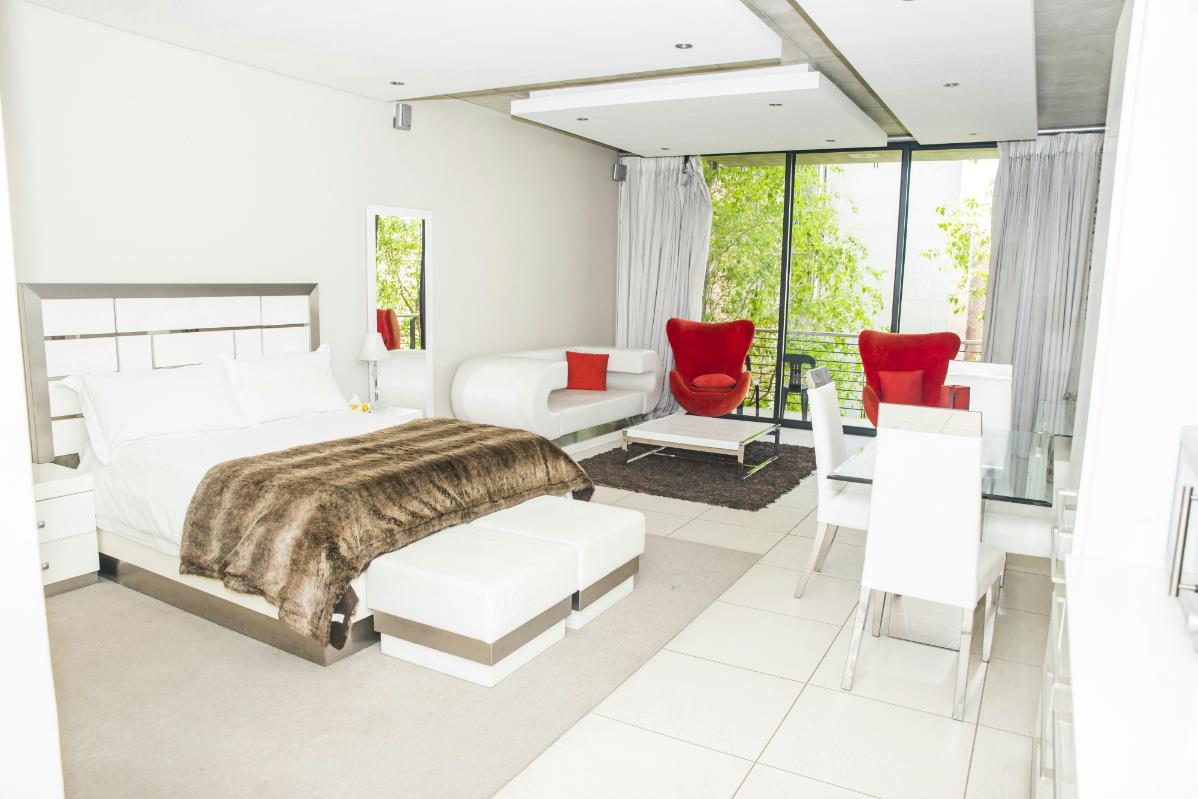 Studio apartment to rent in Melrose Arch - JD1344696