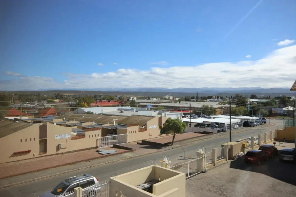 Multi-storey apartment for sale in Oudtshoorn - 1OU1338822