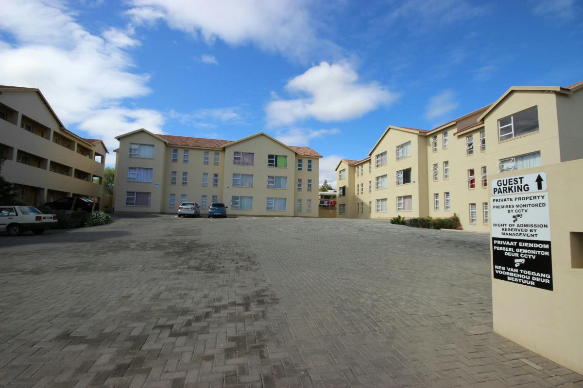 Multi-storey apartment for sale in Oudtshoorn - 1OU1338822