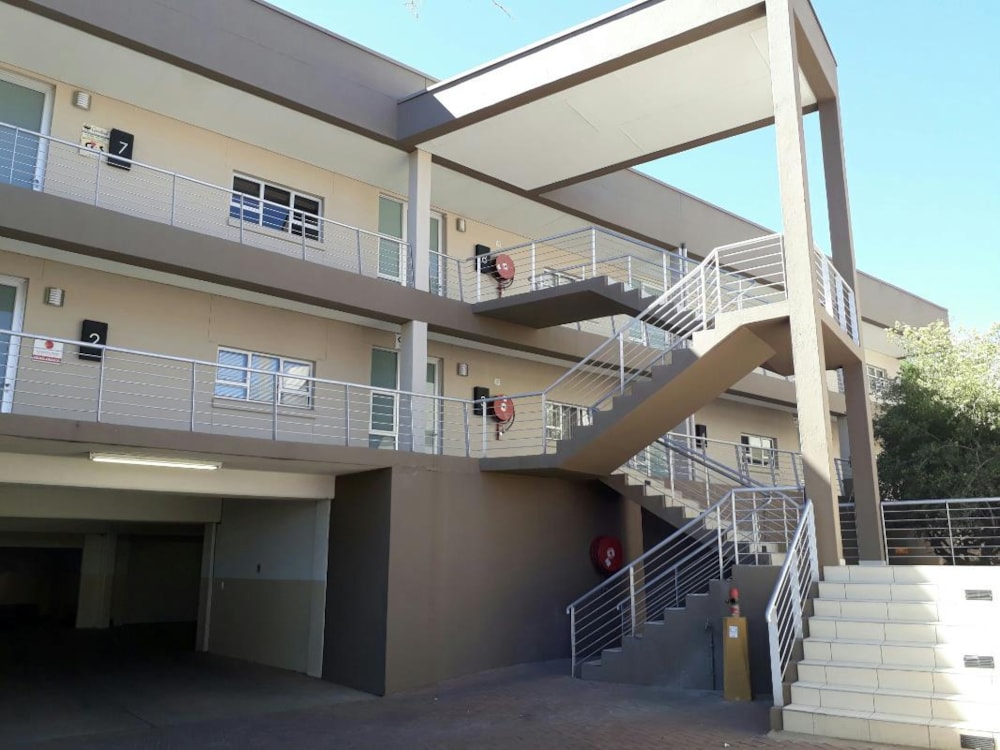 Apartment for sale in Windhoek, Namibia - 3NM1344564