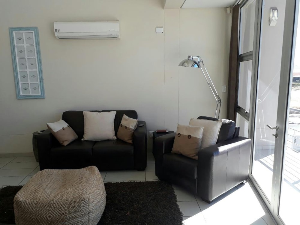 Apartment for sale in Windhoek, Namibia - 3NM1344564