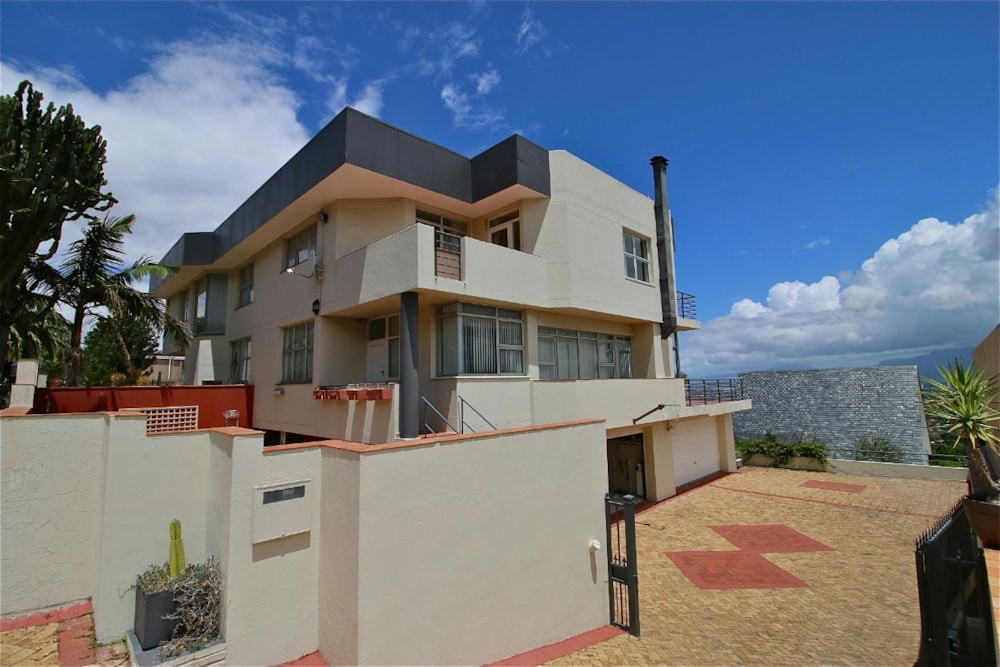 Double-storey house sold in Plattekloof - 1PLA1598088 Double-storey house sold in Plattekloof - 1PLA1598088