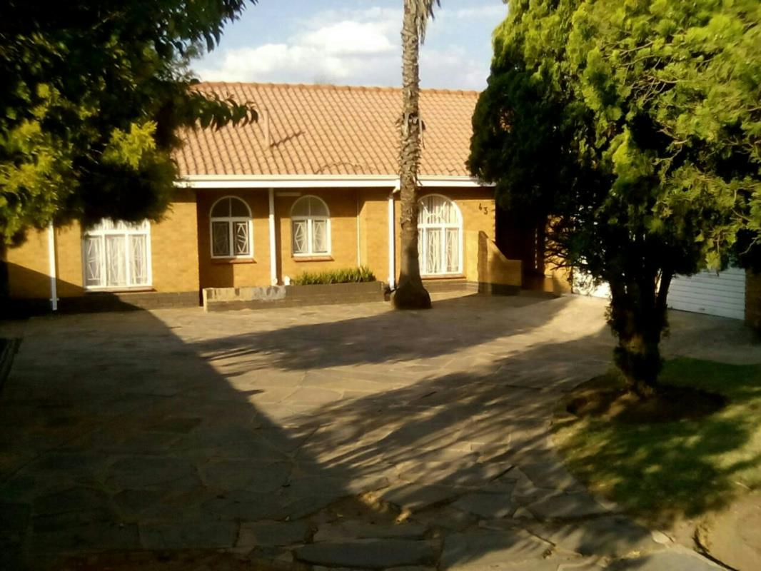 House for sale in Dunnottar - 1SP1518158