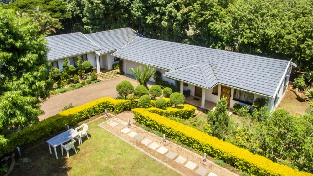 Bachelor apartment let in Hillcrest, Upper Highway - 1KF1735577