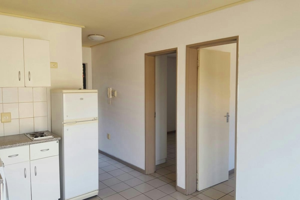 Apartment let in Grahamstown Central (Makhanda Central)  - 1GC1670855