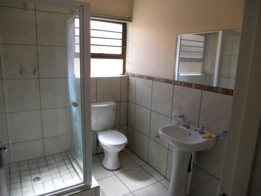 Townhouse to rent in Riviera, Kimberley - 1KJ1754806