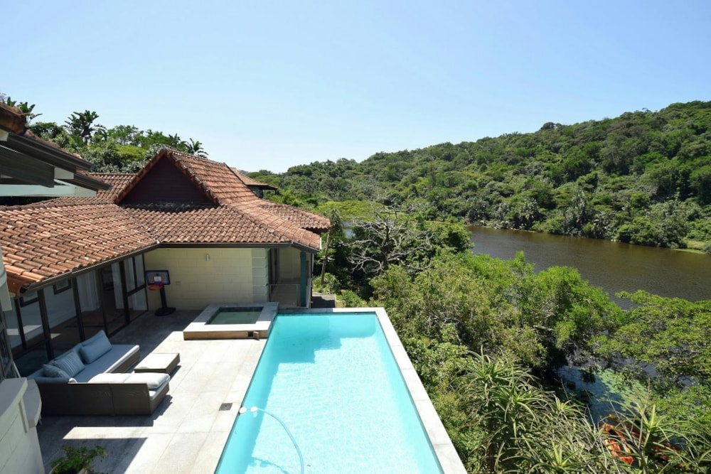 Double-storey house for sale in Zimbali Estate - 1BO1360263 Double-storey house for sale in Zimbali Estate - 1BO1360263