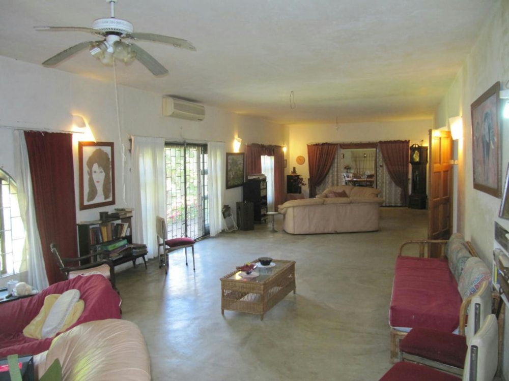 Double-storey house for sale in Bazley - 1si1567786