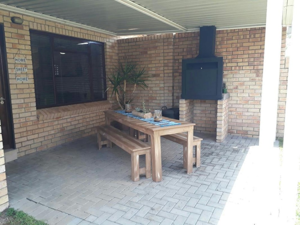 Security complex home to rent in Wilgehof - 1BX1728874