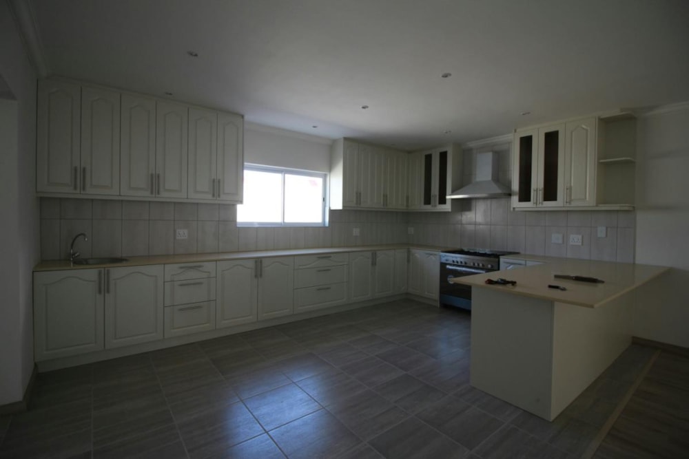 House for sale in Port Owen - LA1516054