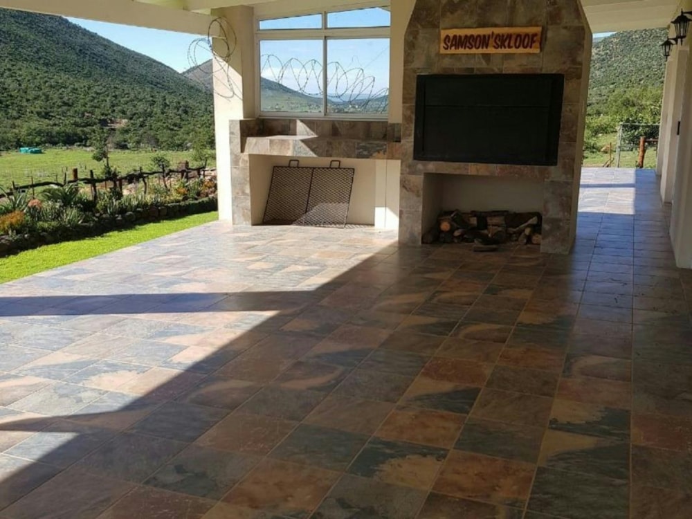 Mixed use farm for sale in Somerset East - 1KK1366393