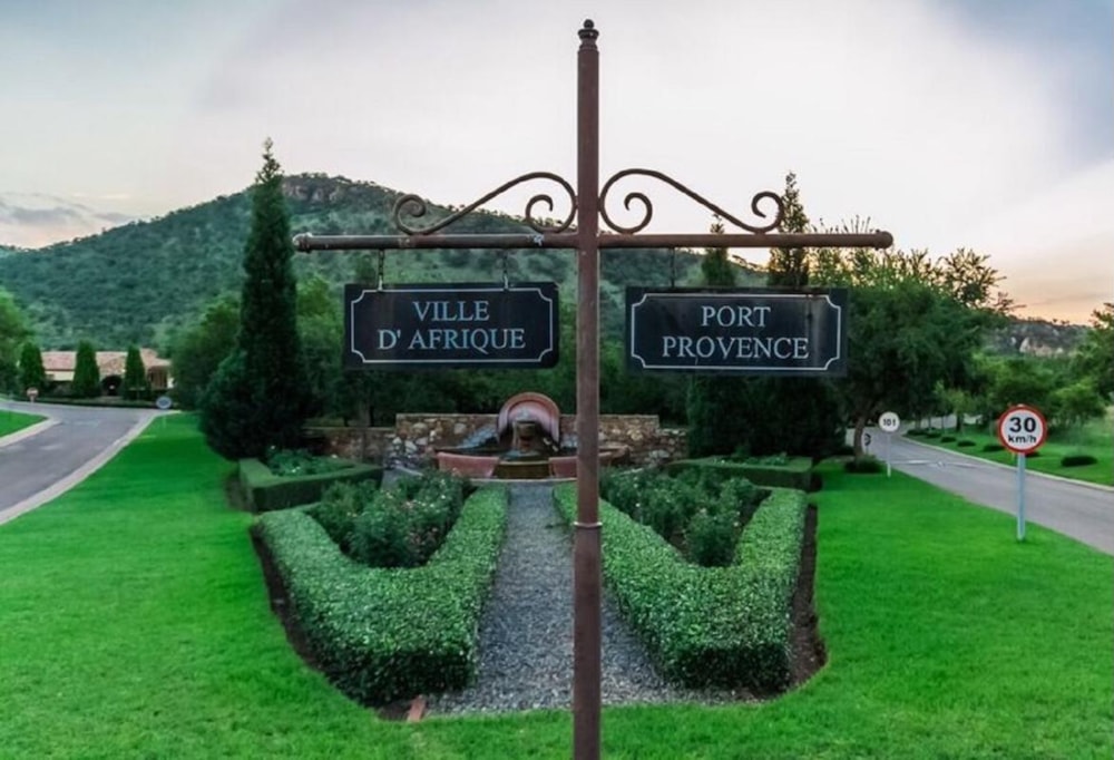 Residential vacant land for sale in Estate D Afrique - 1HR1370951 Residential vacant land for sale in Estate D Afrique - 1HR1370951