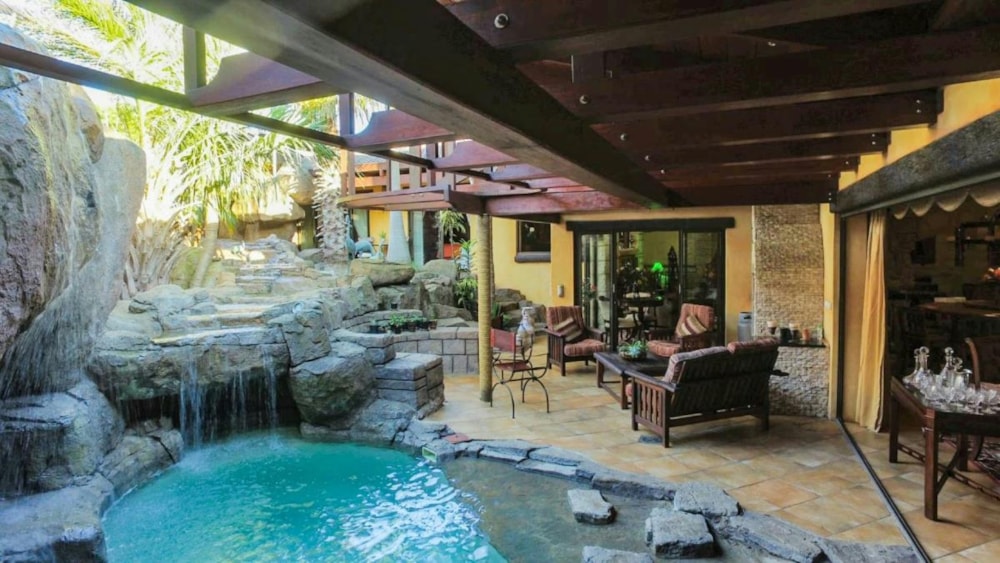 House for sale in Summerstrand - 1PLZ1366162