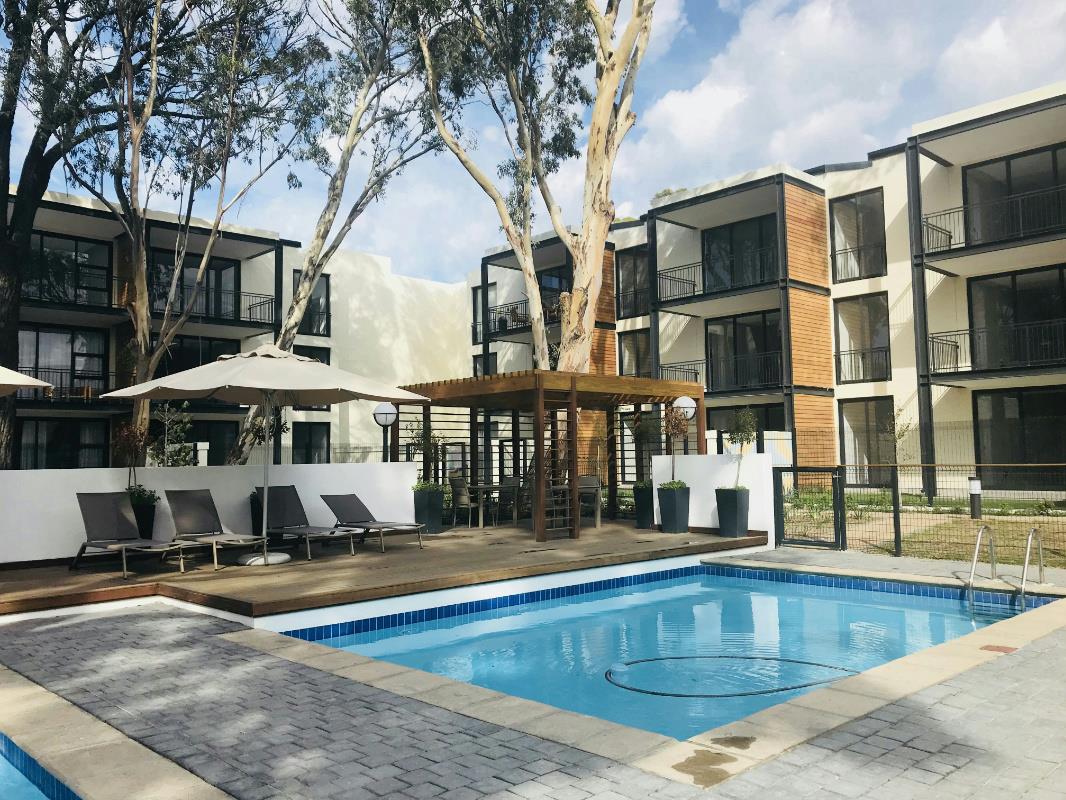 Apartment let in Paardevlei - SWL1682015