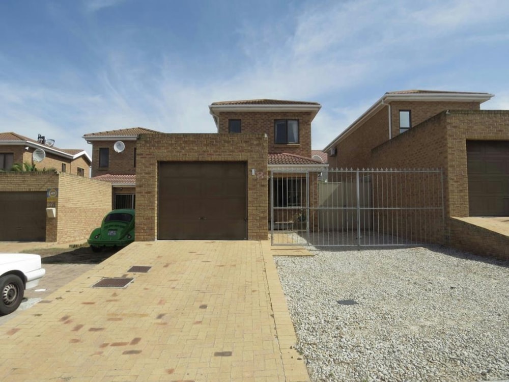 Townhouse to rent in Protea Heights - 1BC1722290