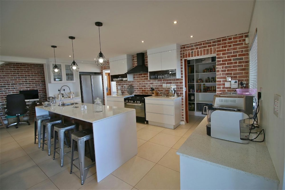 House let in Baronetcy Estate - 1PLA1703586 House let in Baronetcy Estate - 1PLA1703586