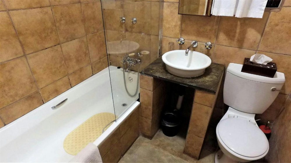 Guesthouse for sale in Komatipoort - 1NK1373058 Guesthouse for sale in Komatipoort - 1NK1373058