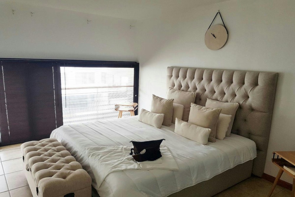 Apartment to rent in Big Bay - 1TV1737613