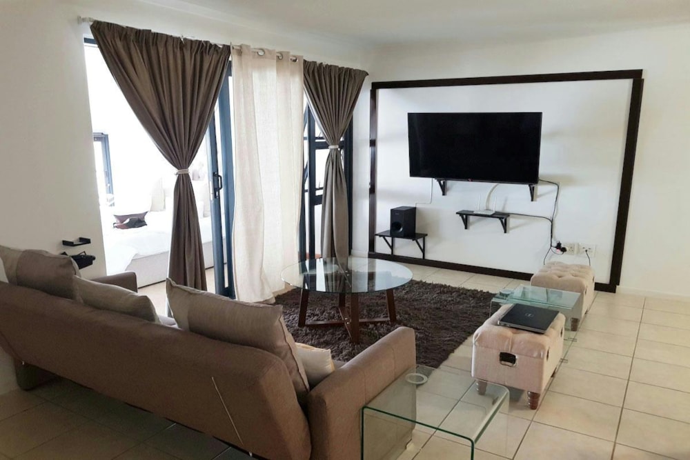 Apartment to rent in Big Bay - 1TV1737613