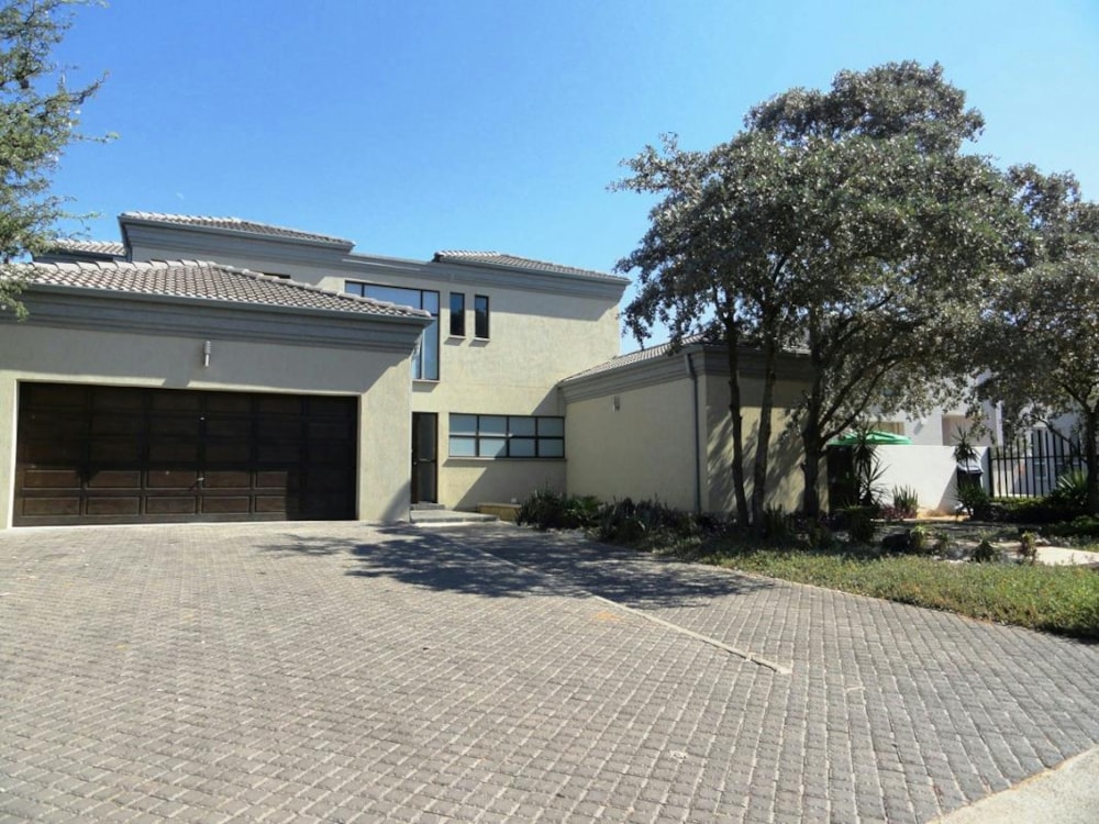 Golf estate house to rent in Phakalane Golf Estate, Botswana - 3BO1748070 Golf estate house to rent in Phakalane Golf Estate, Botswana - 3BO1748070