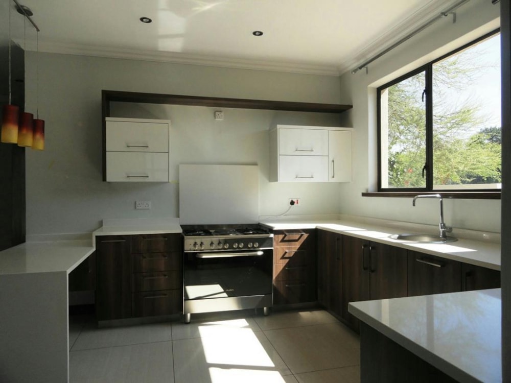Golf estate house to rent in Phakalane Golf Estate, Botswana - 3BO1748070 Golf estate house to rent in Phakalane Golf Estate, Botswana - 3BO1748070