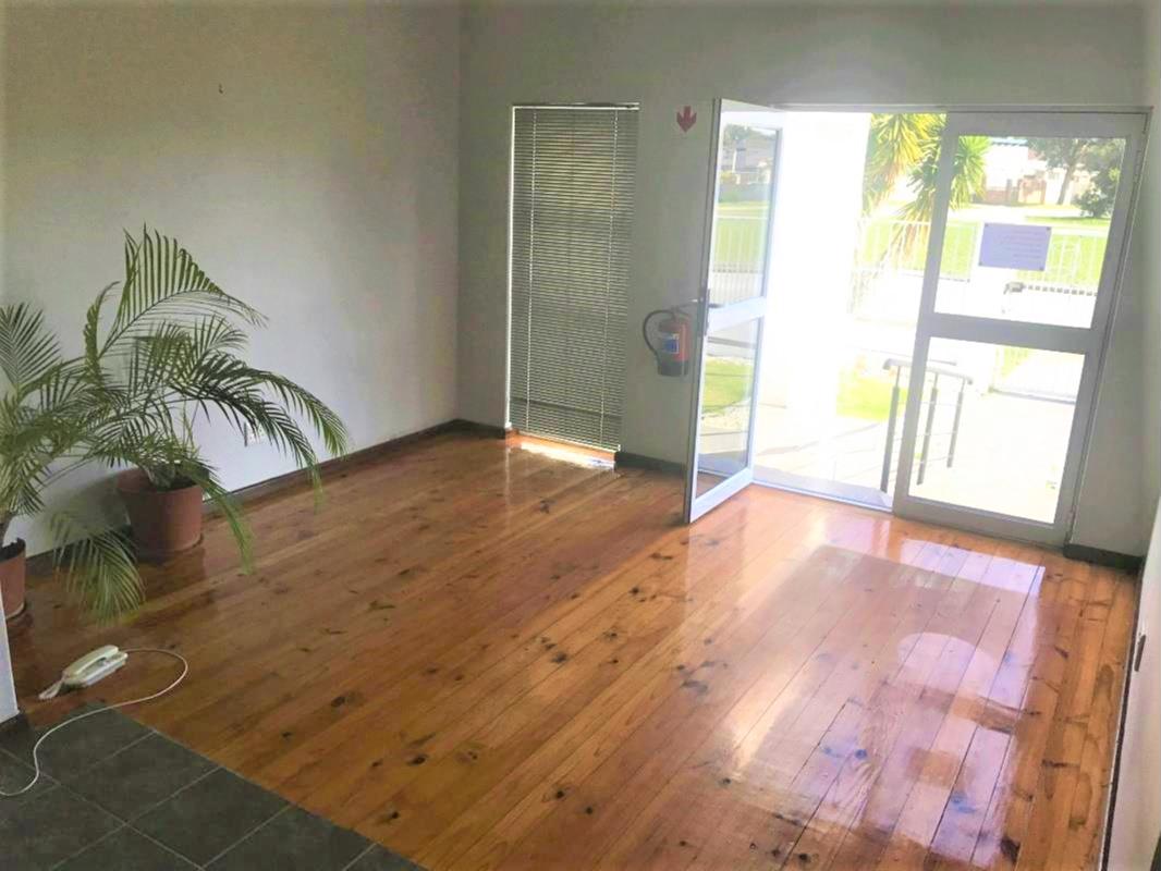 Commercial office to rent in Newton Park - 1PLZ1337422